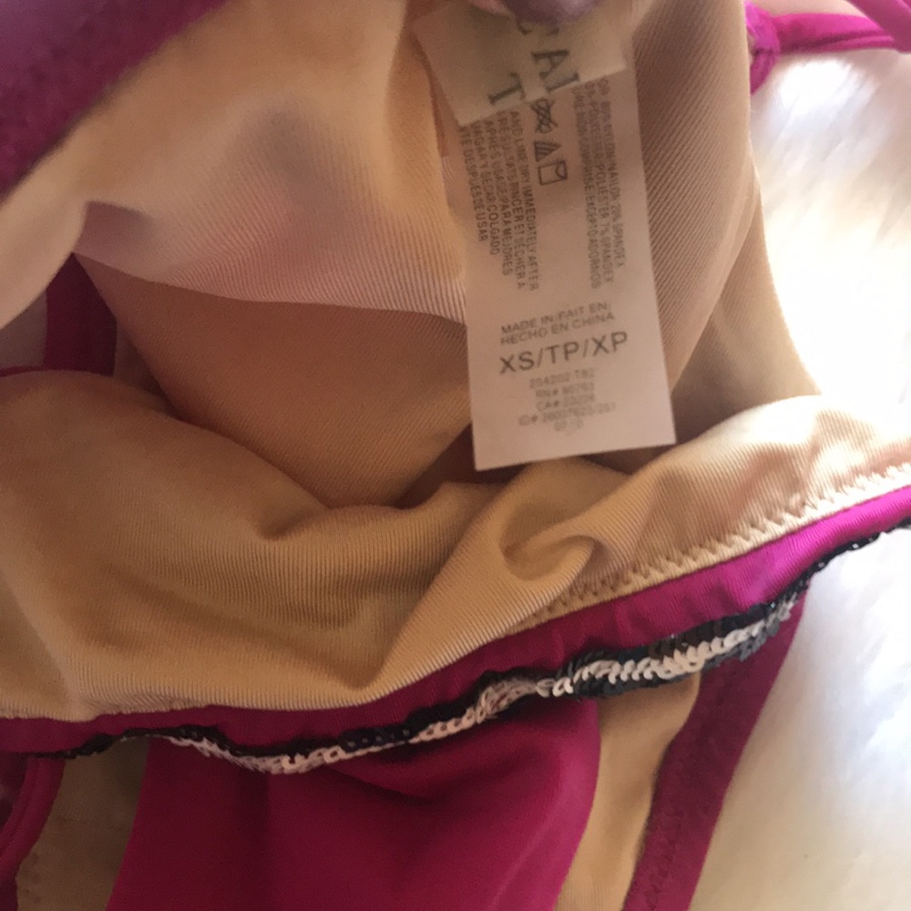 Victoria’s Secret bikini - Picture 3 of 4